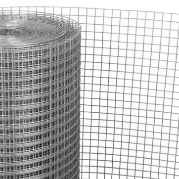 Pozinkované pletivo s okami 12,7 × 12,7 mm vhodné na ochranu strechy, opravu kurína a zabránenie prieniku kún a líšok.