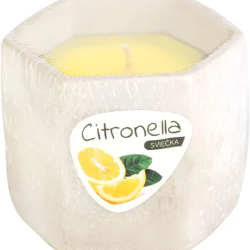 citronella sviečka v cementovej nádobke s etiketou citrusov