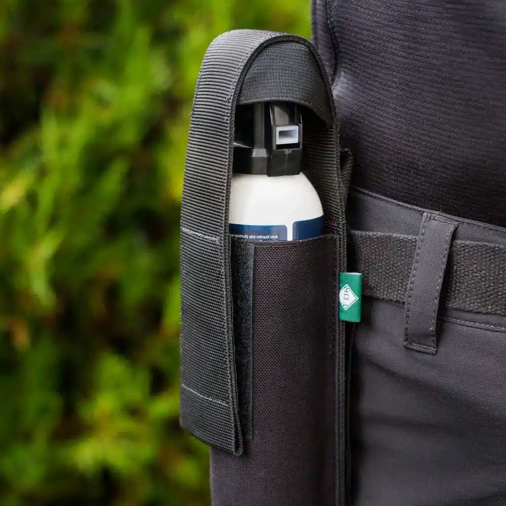 Detailná fotografia dýzy spreja BEARBUSTER určenej na tvorbu konického mraku.