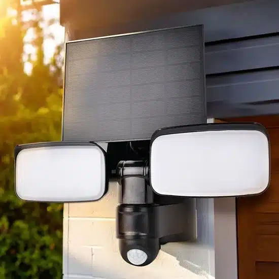 Solight LED solárne svetlo so senzorom 9W 850lm a oddeliteľným solárnym panelom čierna